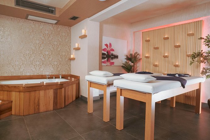 VIP Turkish Bath in Antalya - Peeling, foam massage, and the bath glove
