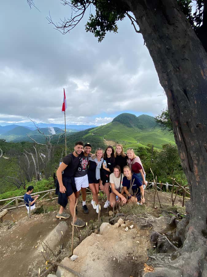 Volcano, Hot Spring, Mud Bath & Tea plantation all included - Rengganis: bridge, basket cable car, hot spring, and mud