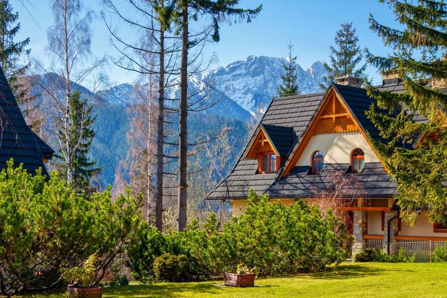 Zakopane and Chocholow Thermal Baths Tour from Krakow - Krupowki Street and the Zakopane market