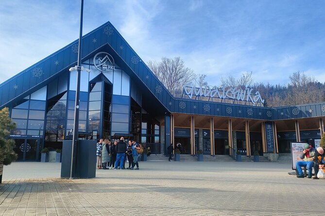 Zakopane and Thermal Pools Tour with Hotel Pickup - Zakopane and two hours on Krupówki Street