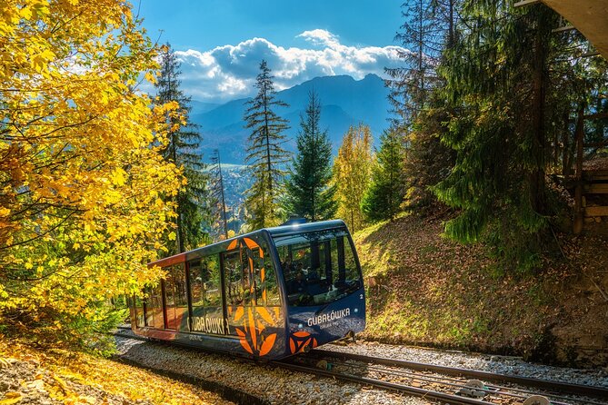 Zakopane Private day trip from Krakow with Hot Springs, cable Car - From Krakow to the Polish mountain town